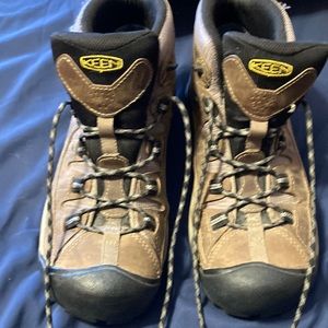 Keen man’s boots size 10.5